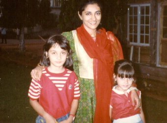 Gazal and Sonal at a modeling shoot in Film City, Bombay, with the famous model Aarti Gupta 